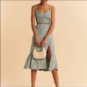 Abercrombie top in size M